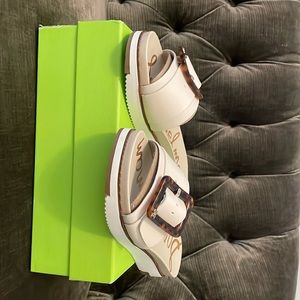Brand New Sam Edelman Sandal